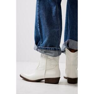 NEW Matisse Coconut Vegan White Western Boots - Various Sizes
